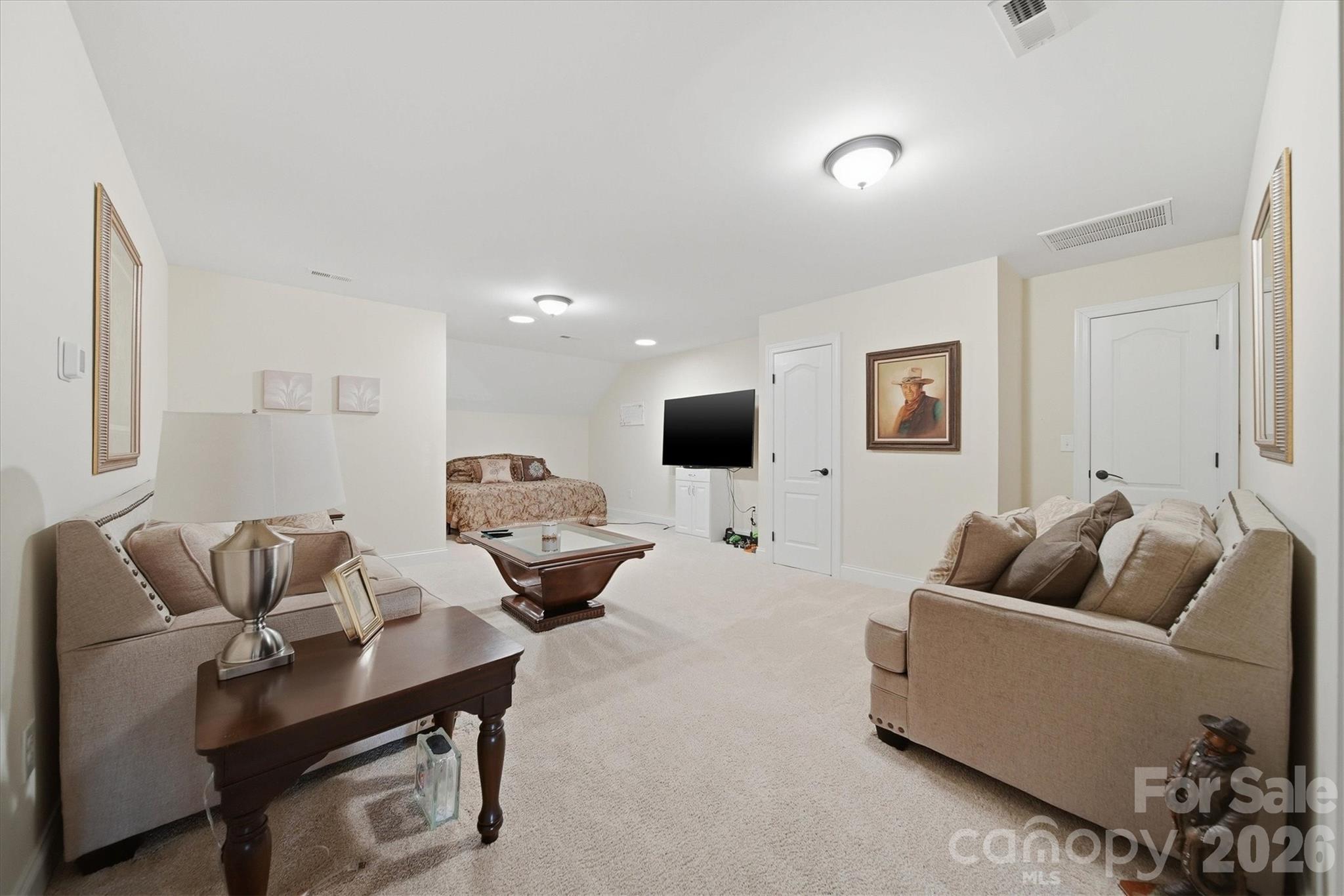 1743 Whitewater Court — Hickory