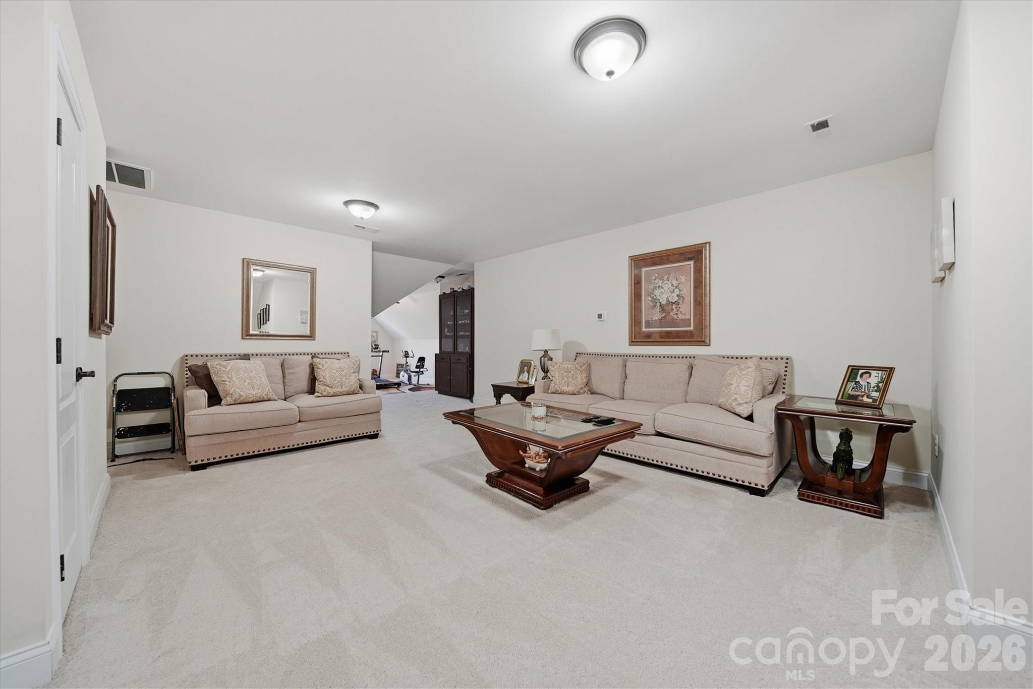 1743 Whitewater Court — Hickory