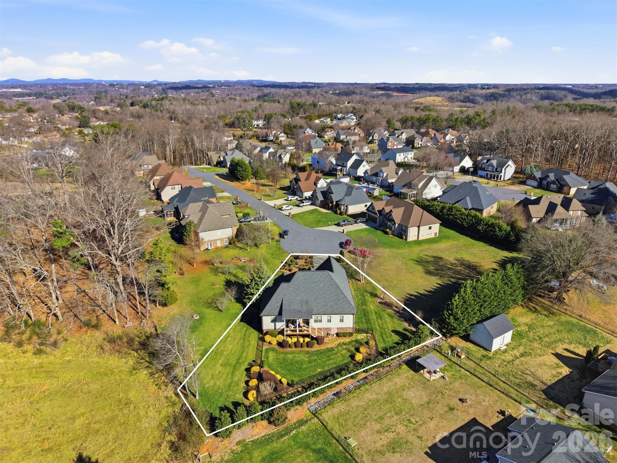 1743 Whitewater Court — Hickory