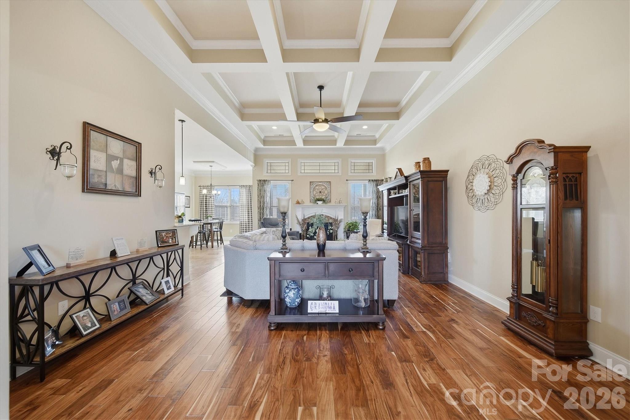 1743 Whitewater Court — Hickory