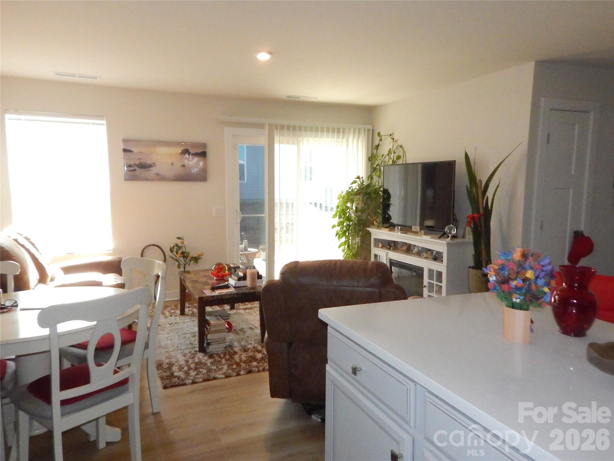 330 Damask Drive — Lancaster
