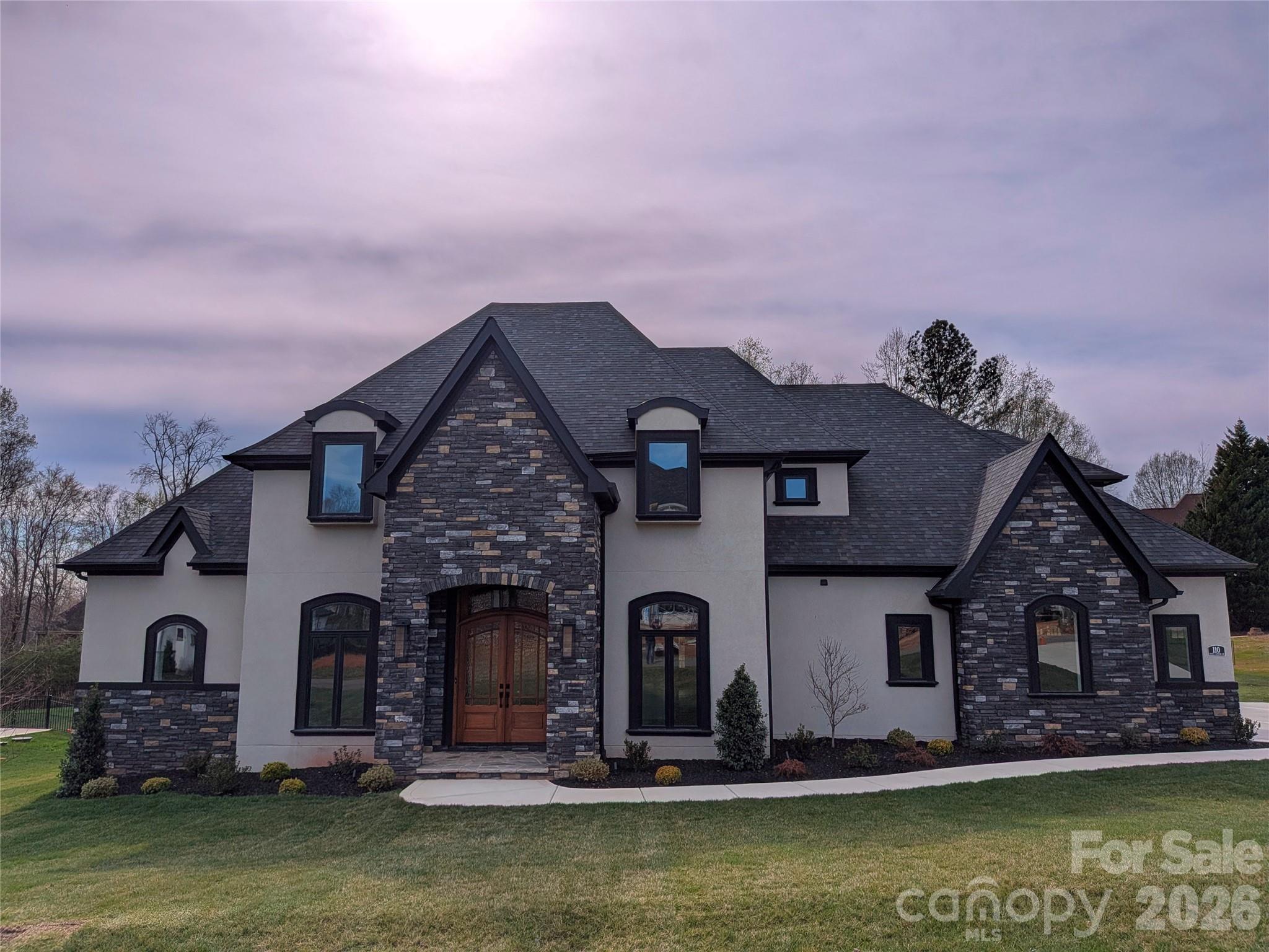 110 Hunts Landing Drive — Mooresville