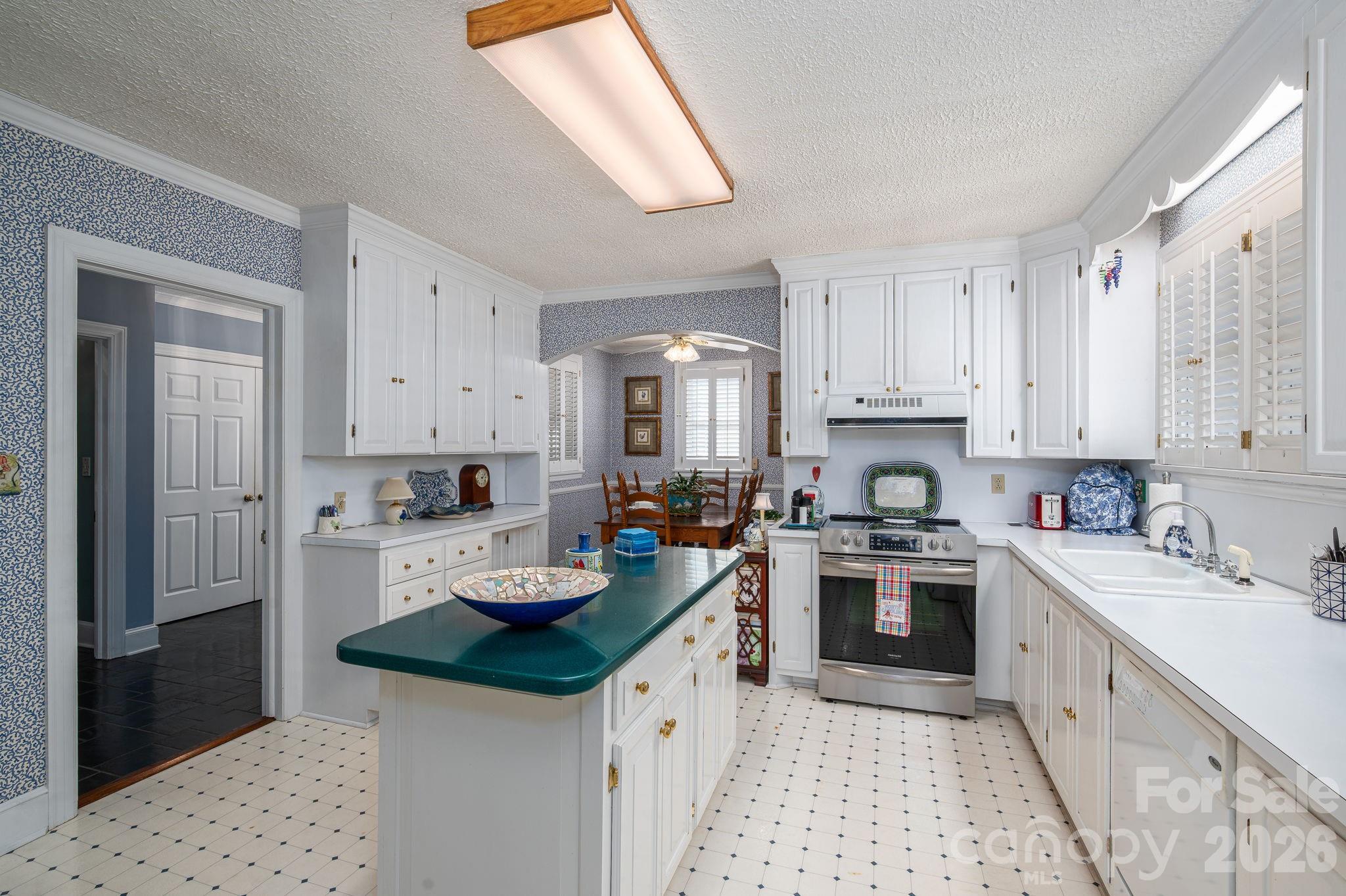18 Circle Drive — Belmont