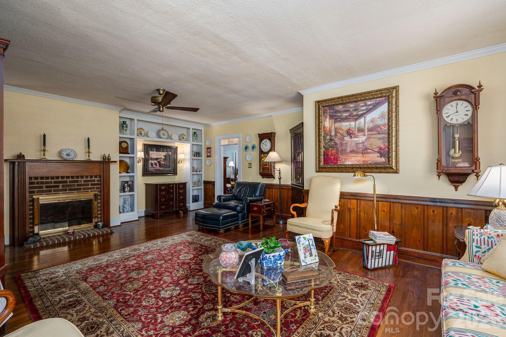 18 Circle Drive — Belmont