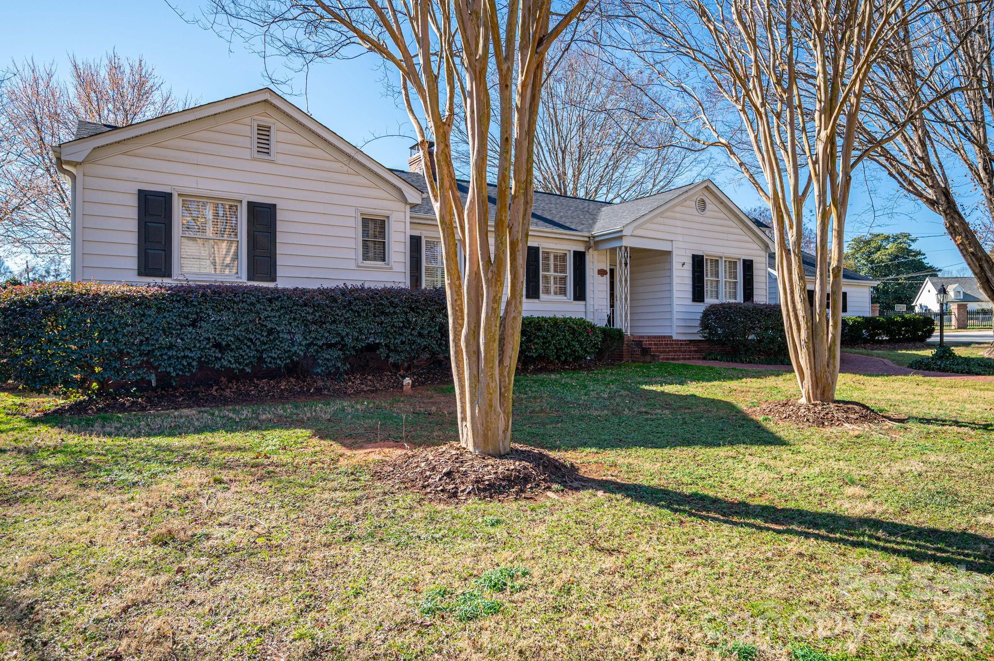 18 Circle Drive — Belmont