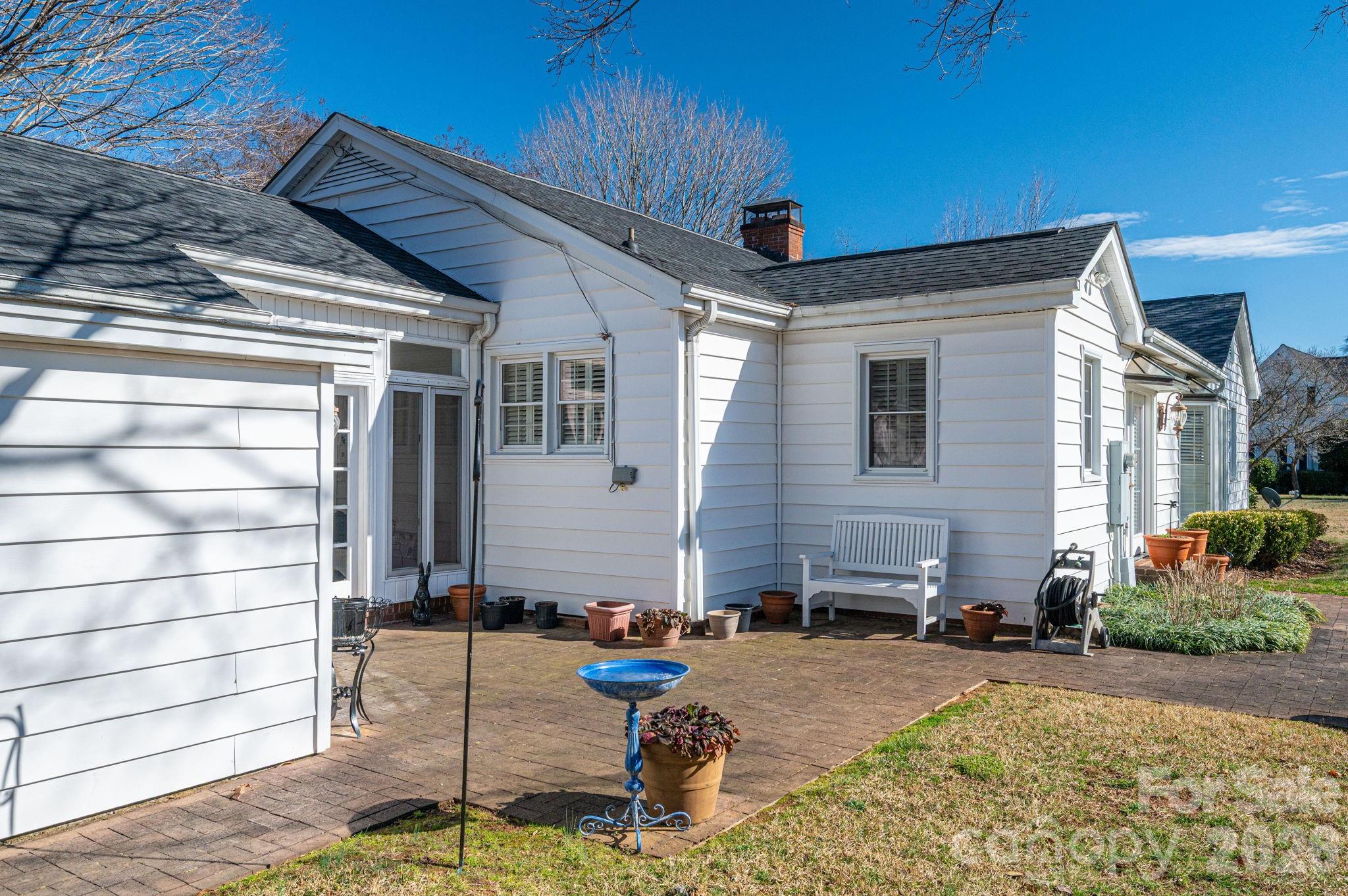 18 Circle Drive — Belmont