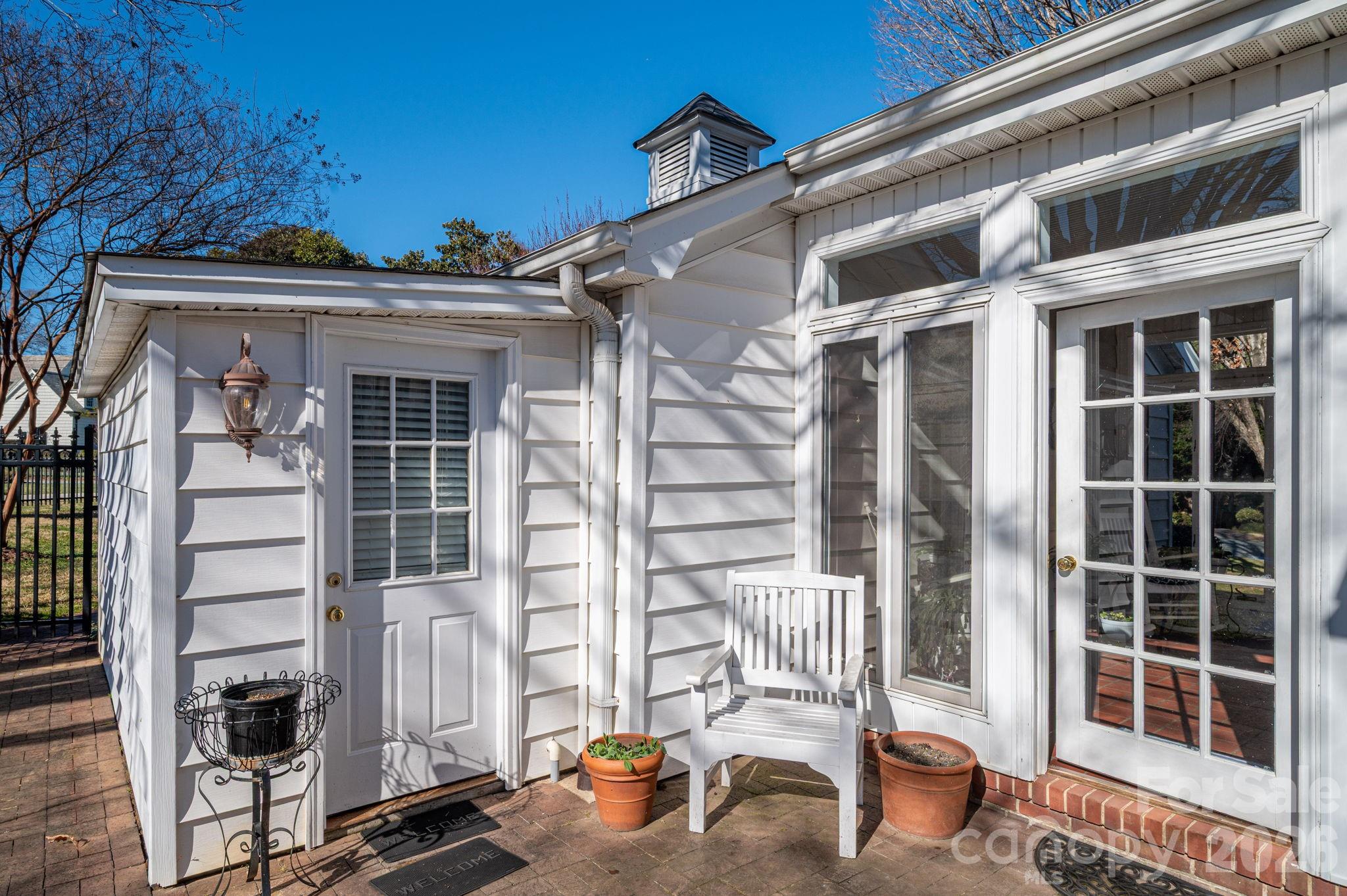 18 Circle Drive — Belmont