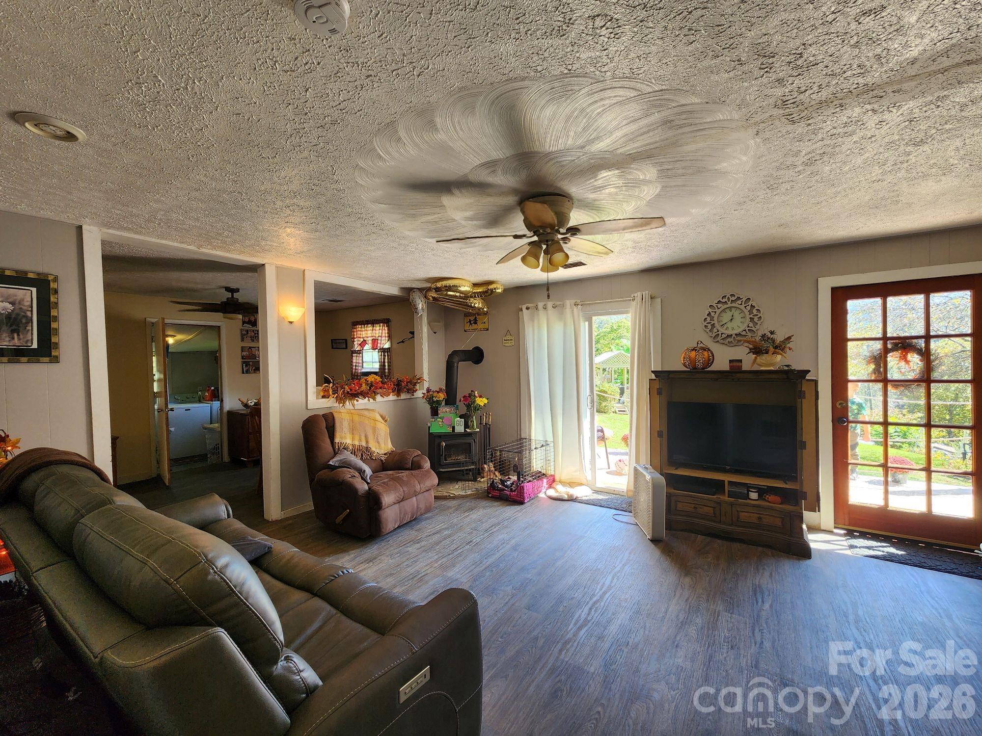 41 Gunches Dirt Road — Candler