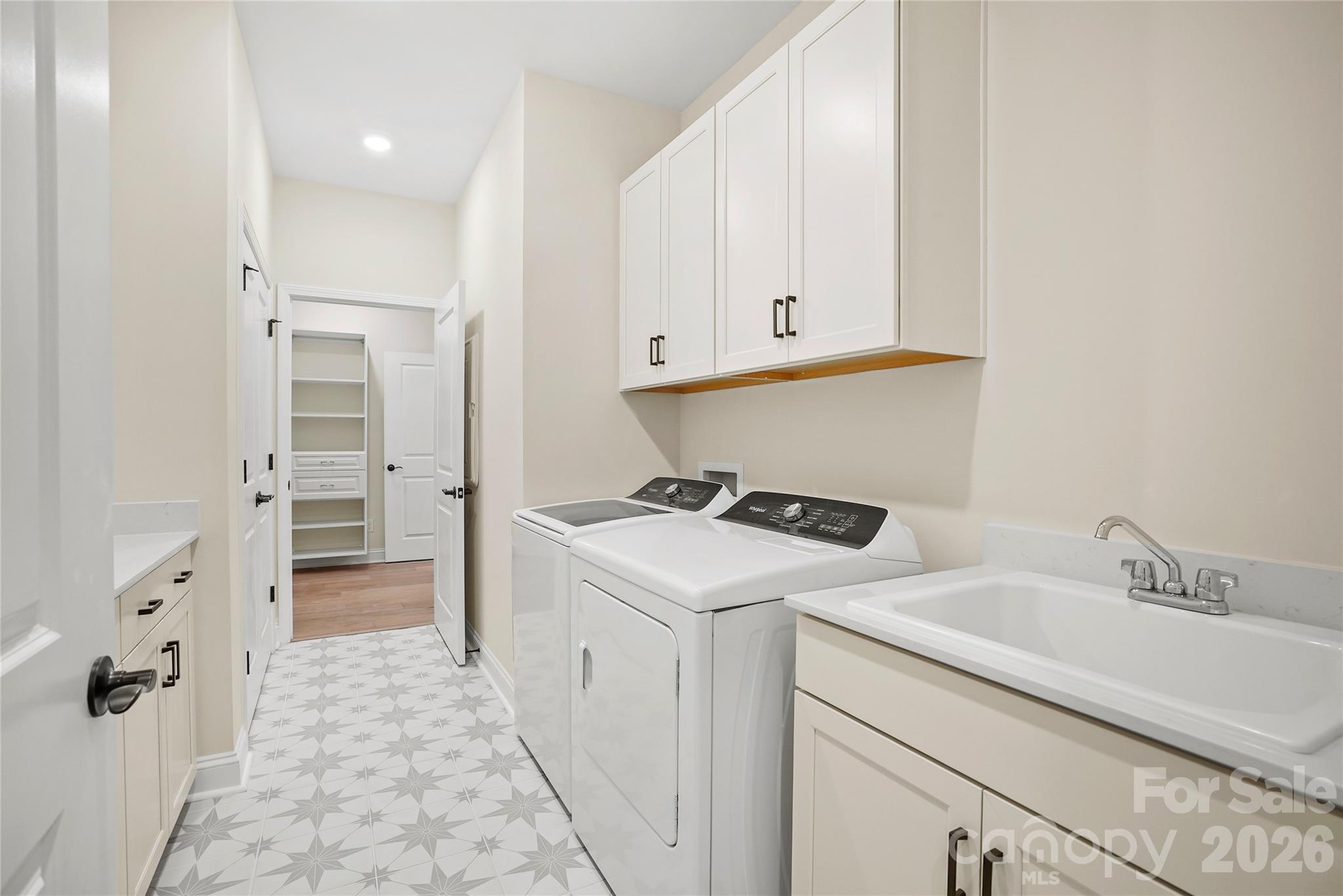 2735 Peak Court — Belmont