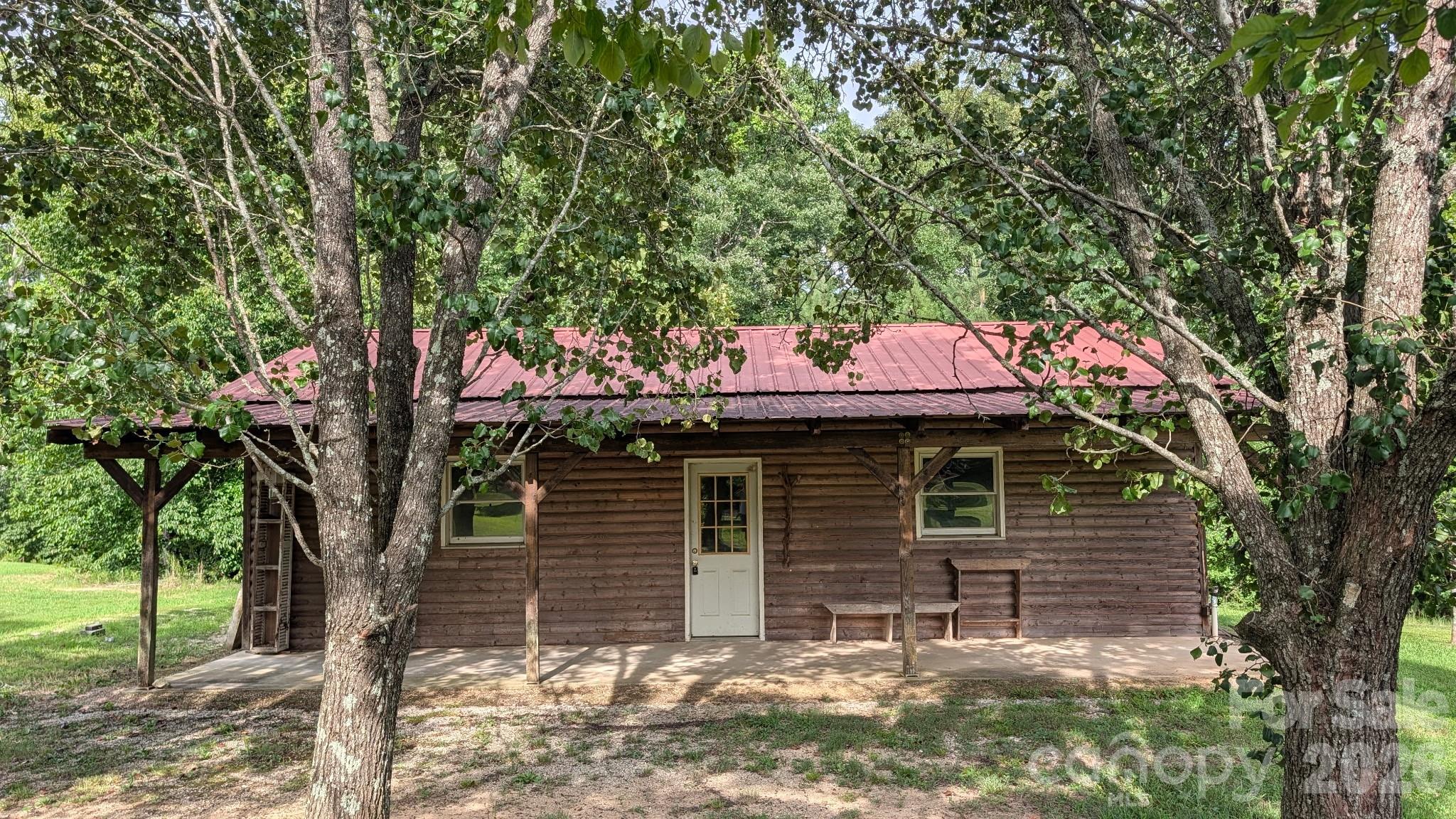 1378 Blacksburg Highway — Blacksburg
