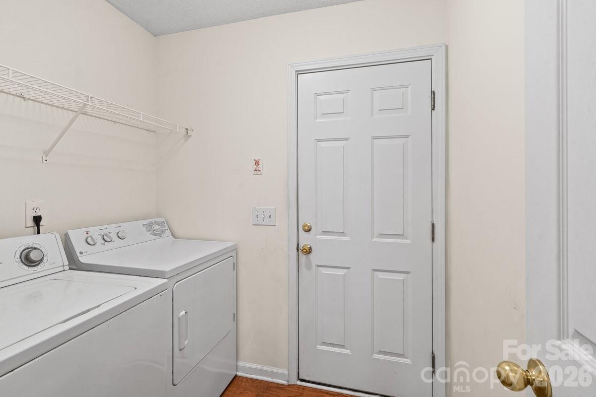 1937 Decatur Court — Charlotte
