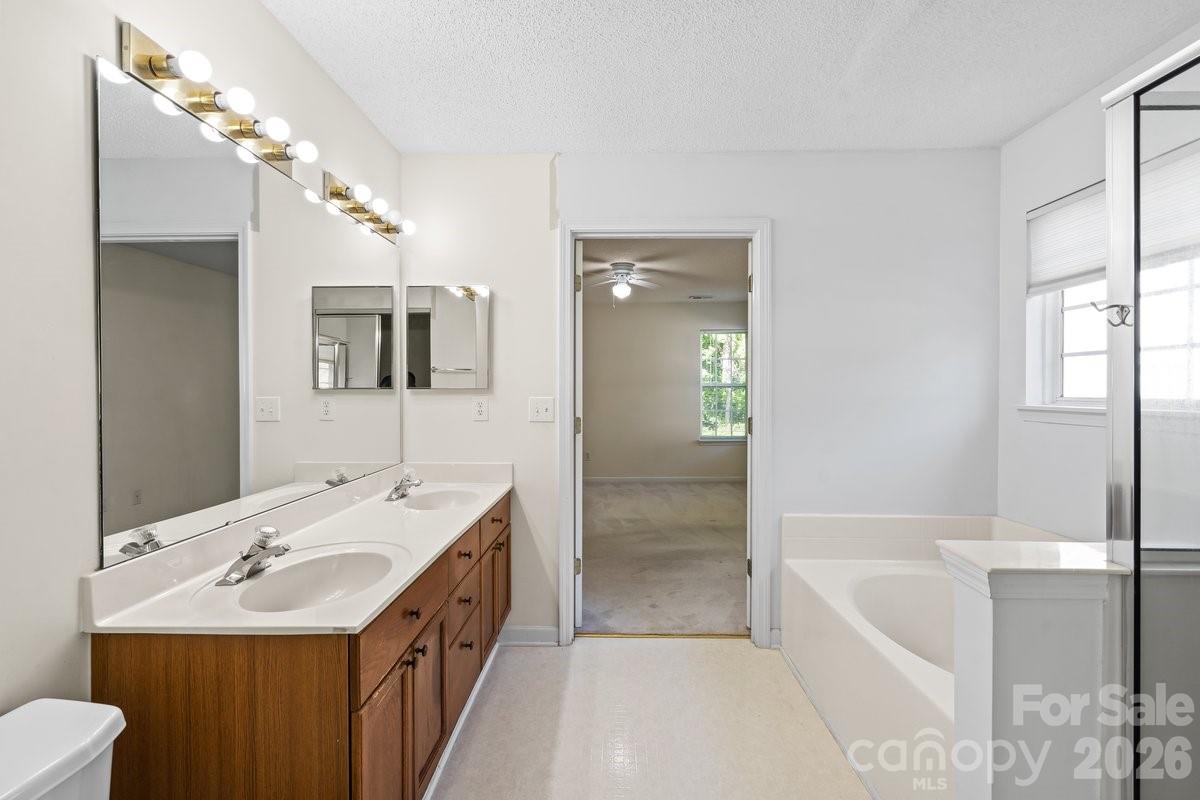 1937 Decatur Court — Charlotte