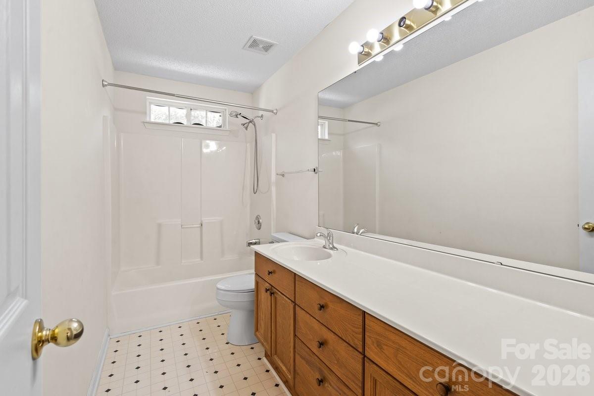 1937 Decatur Court — Charlotte