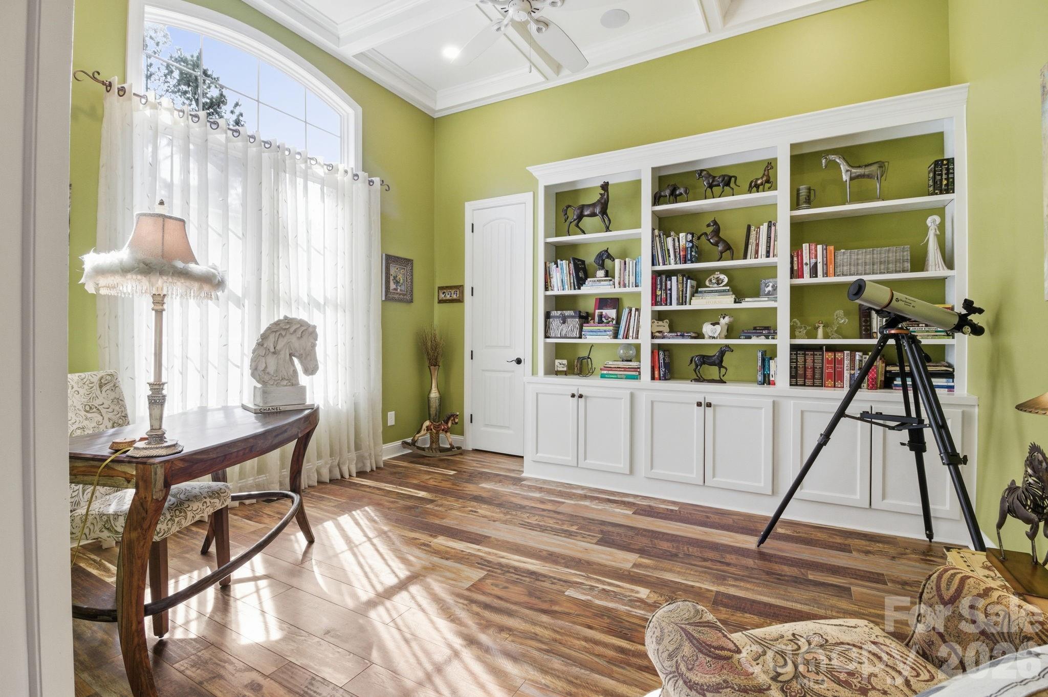 164 Saddle Ridge — West End