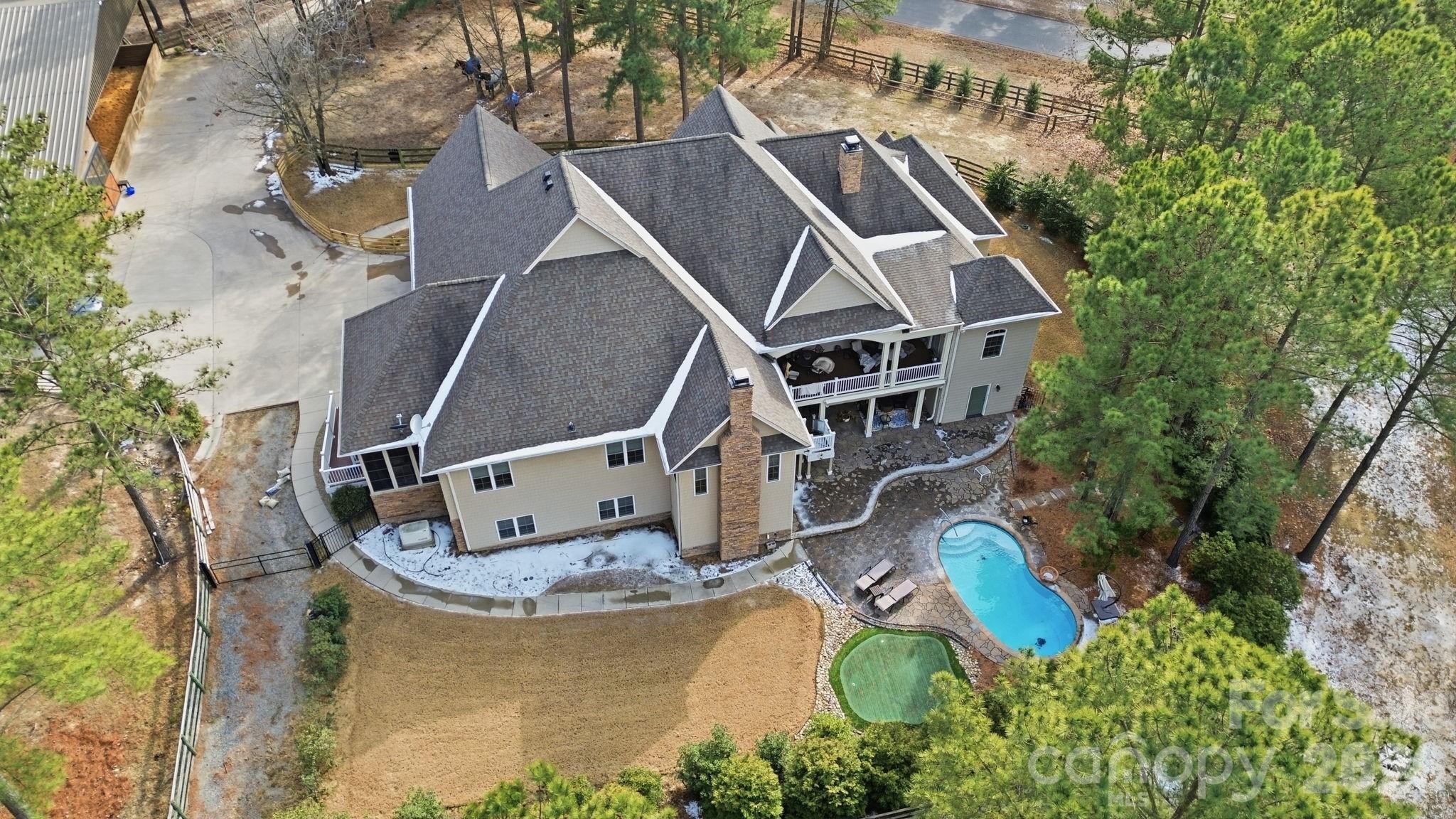 164 Saddle Ridge — West End
