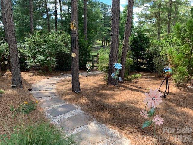 164 Saddle Ridge — West End