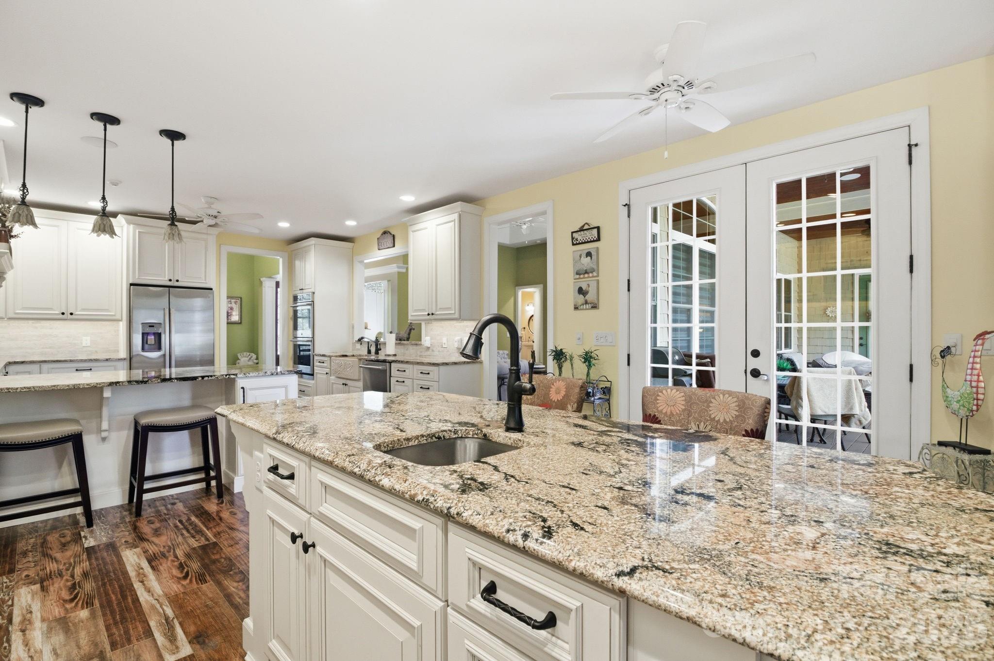 164 Saddle Ridge — West End