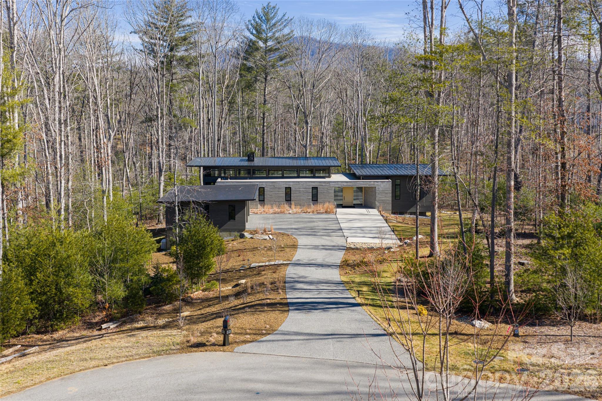 221 Fern Grove Court — Asheville