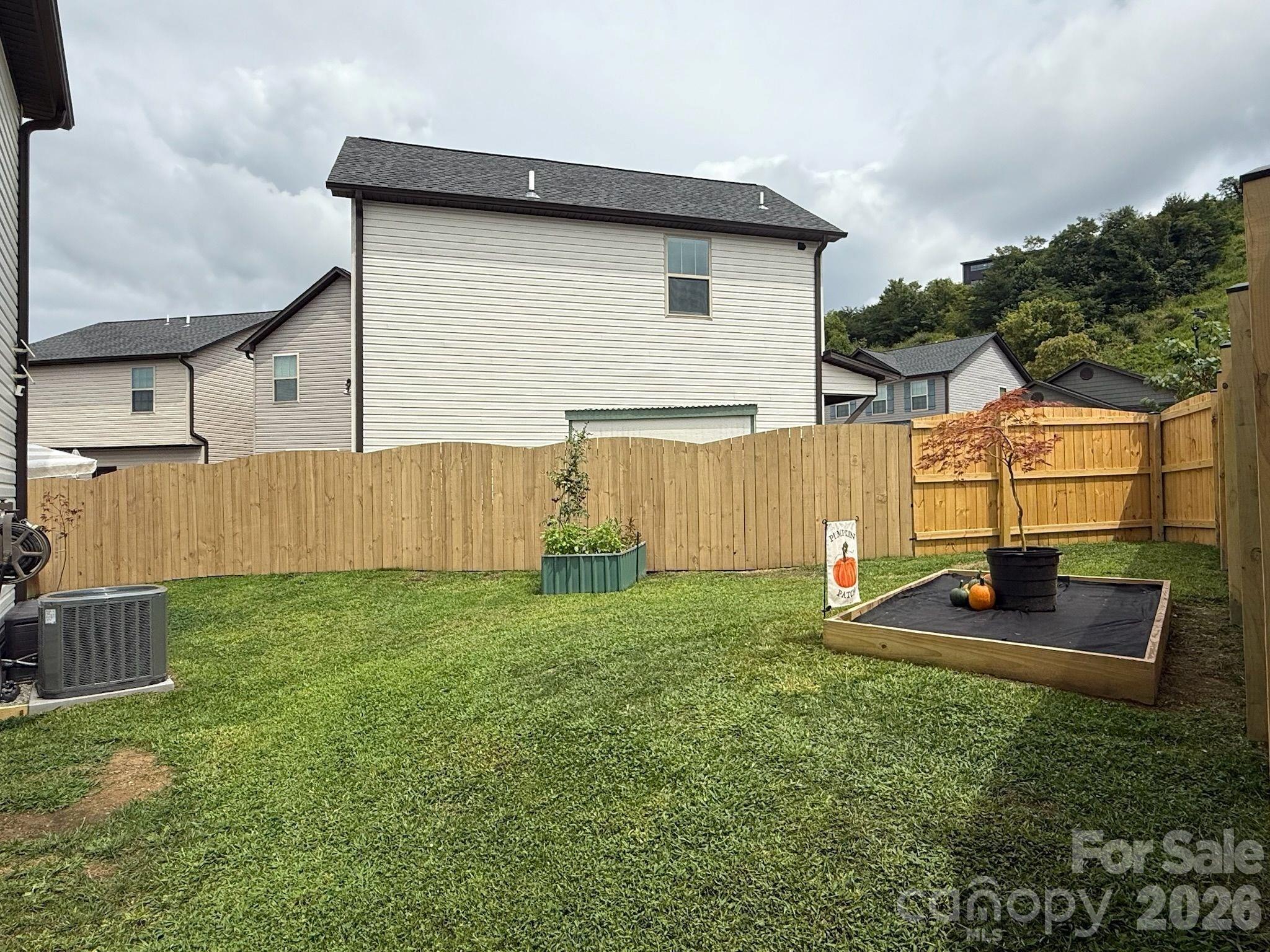 526 Cardwell Lane — Fletcher