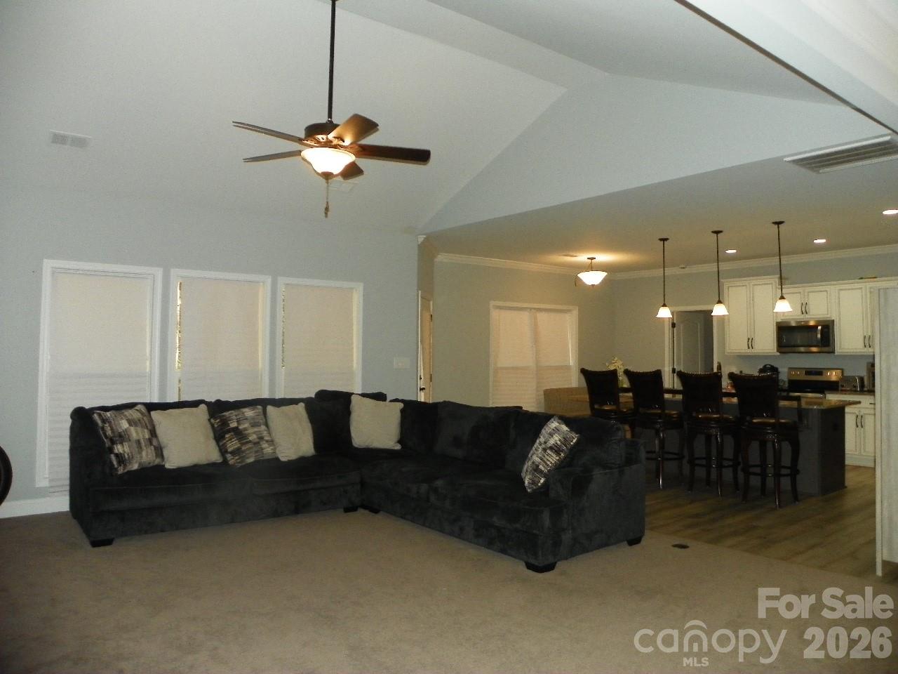 128 Summer Lake Drive — New London