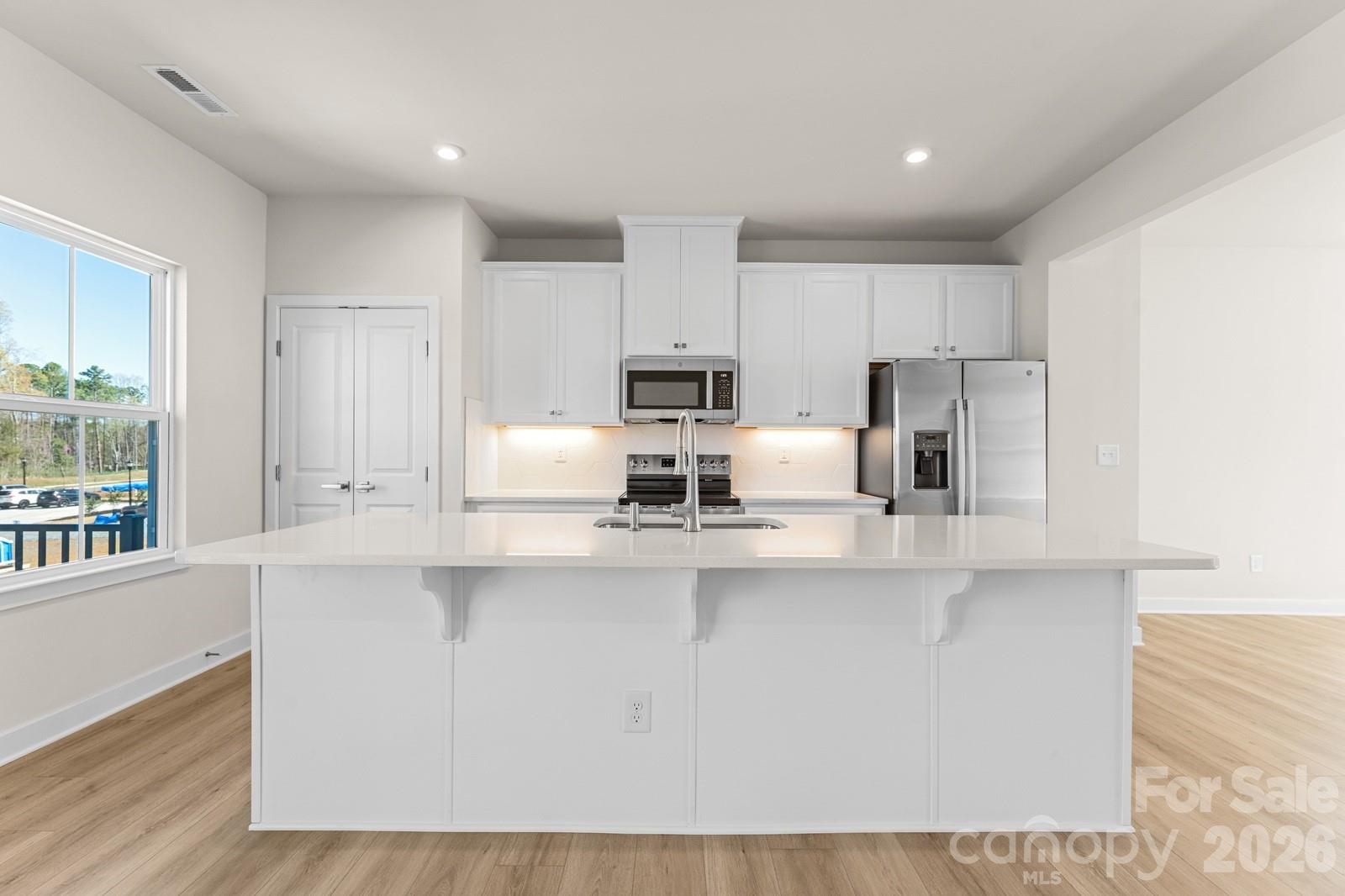 6012 Blue Ridge Oak Road — Charlotte