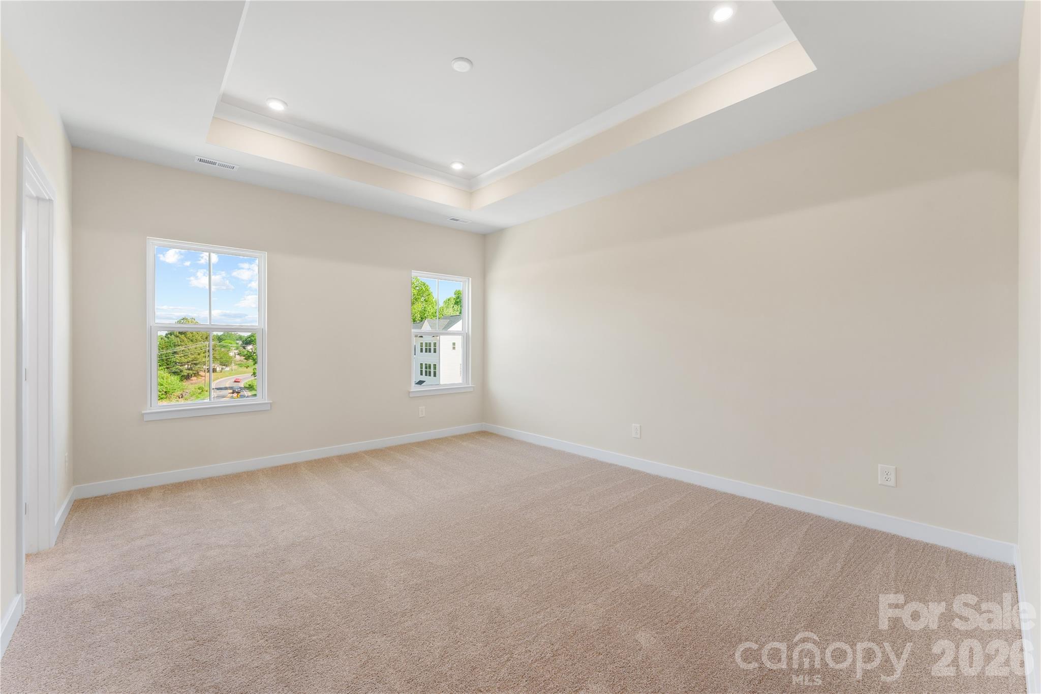 6004 Blue Ridge Oak Road — Charlotte