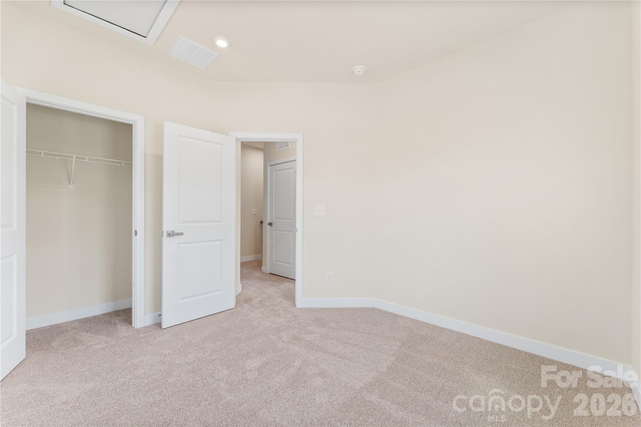 6004 Blue Ridge Oak Road — Charlotte