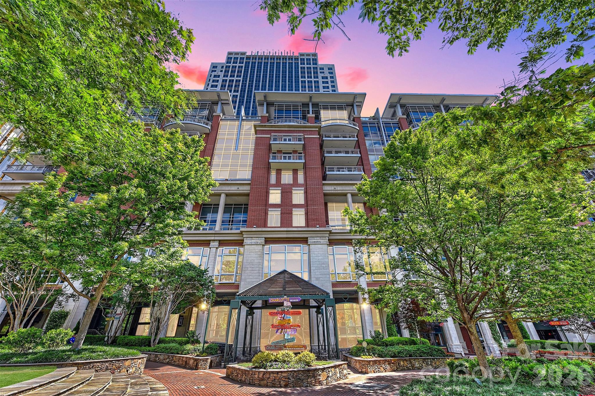 435 S Tryon Street #703 — Charlotte