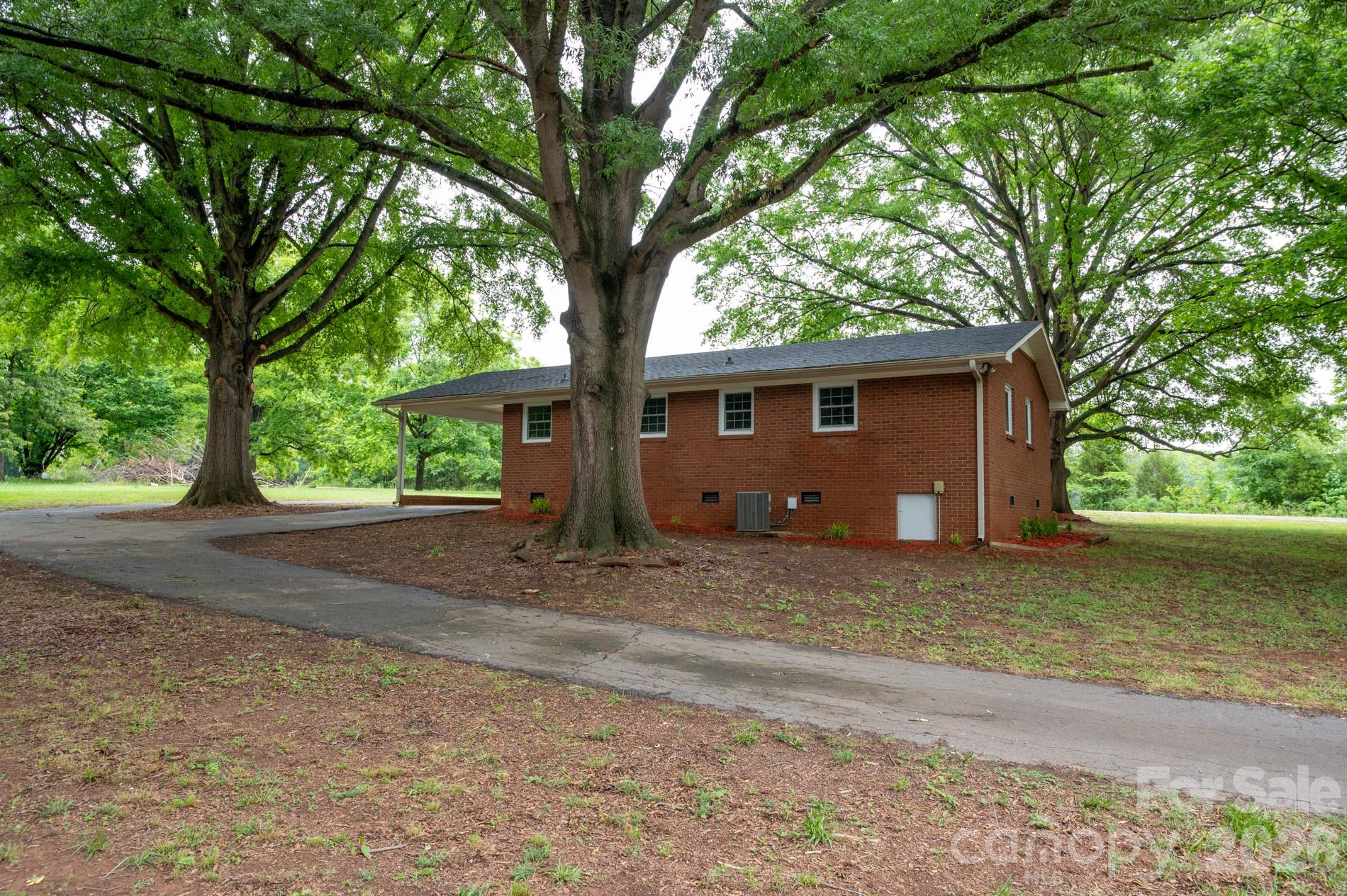 360 Trexler Loop — Salisbury