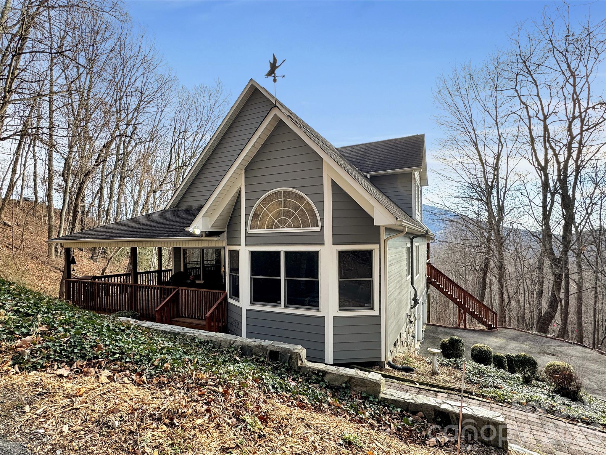 371 Falcon Ridge Drive — Waynesville