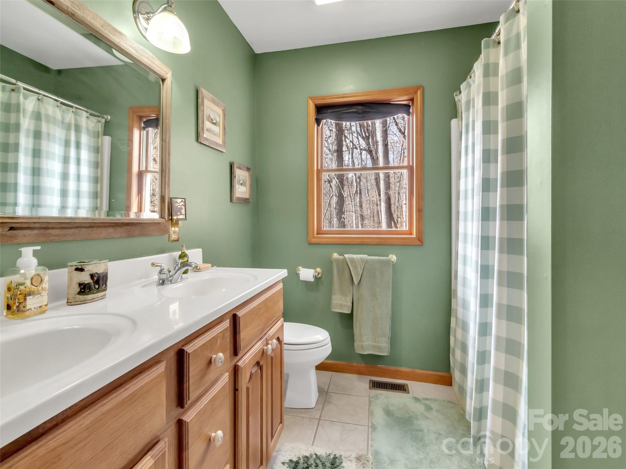 371 Falcon Ridge Drive — Waynesville