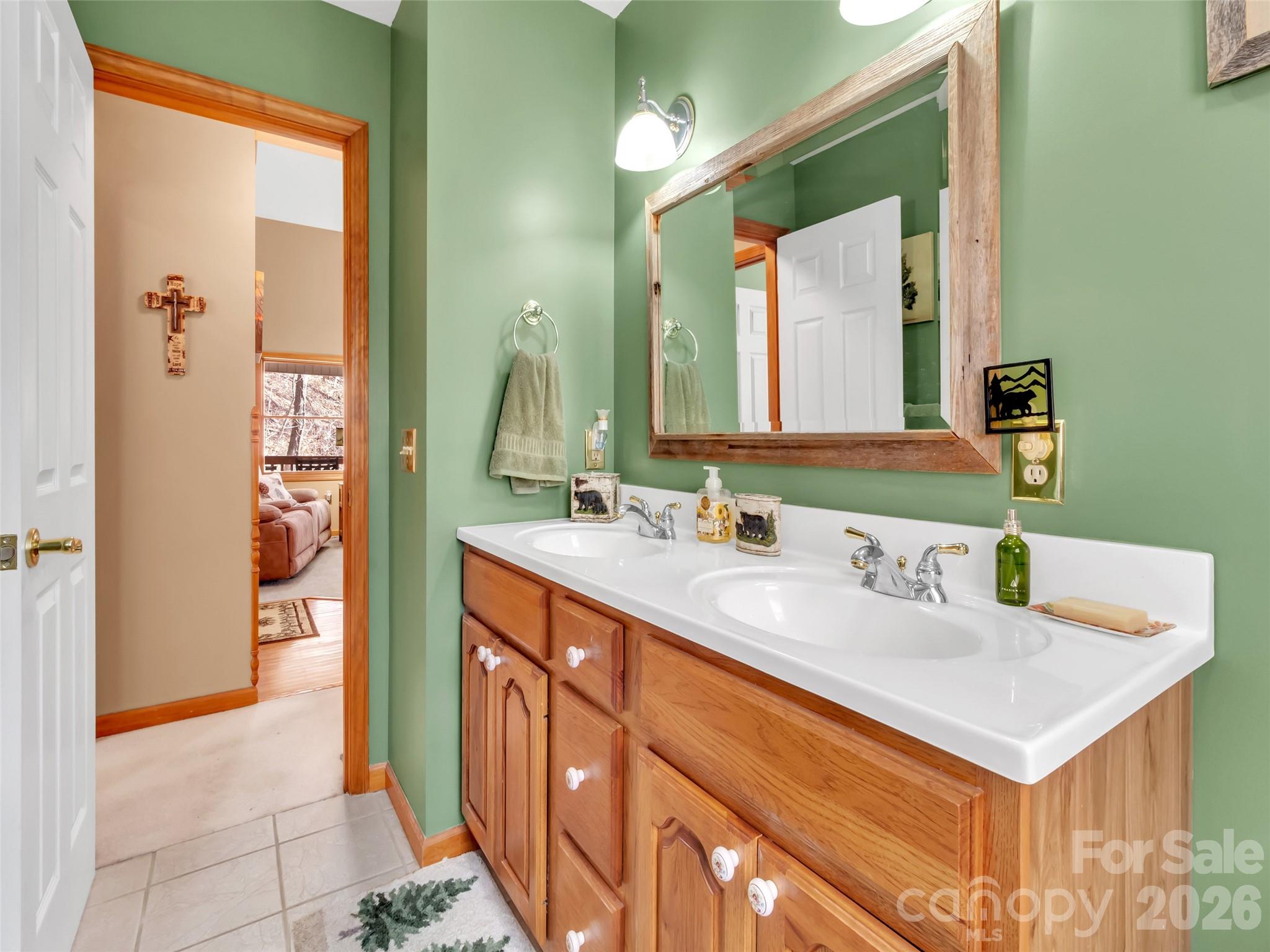371 Falcon Ridge Drive — Waynesville
