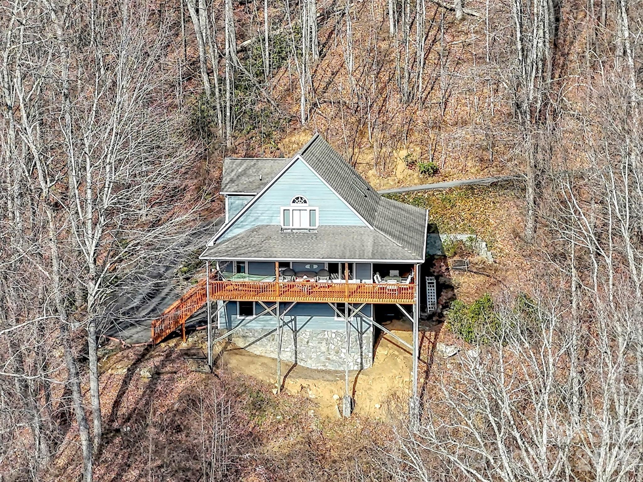 371 Falcon Ridge Drive — Waynesville