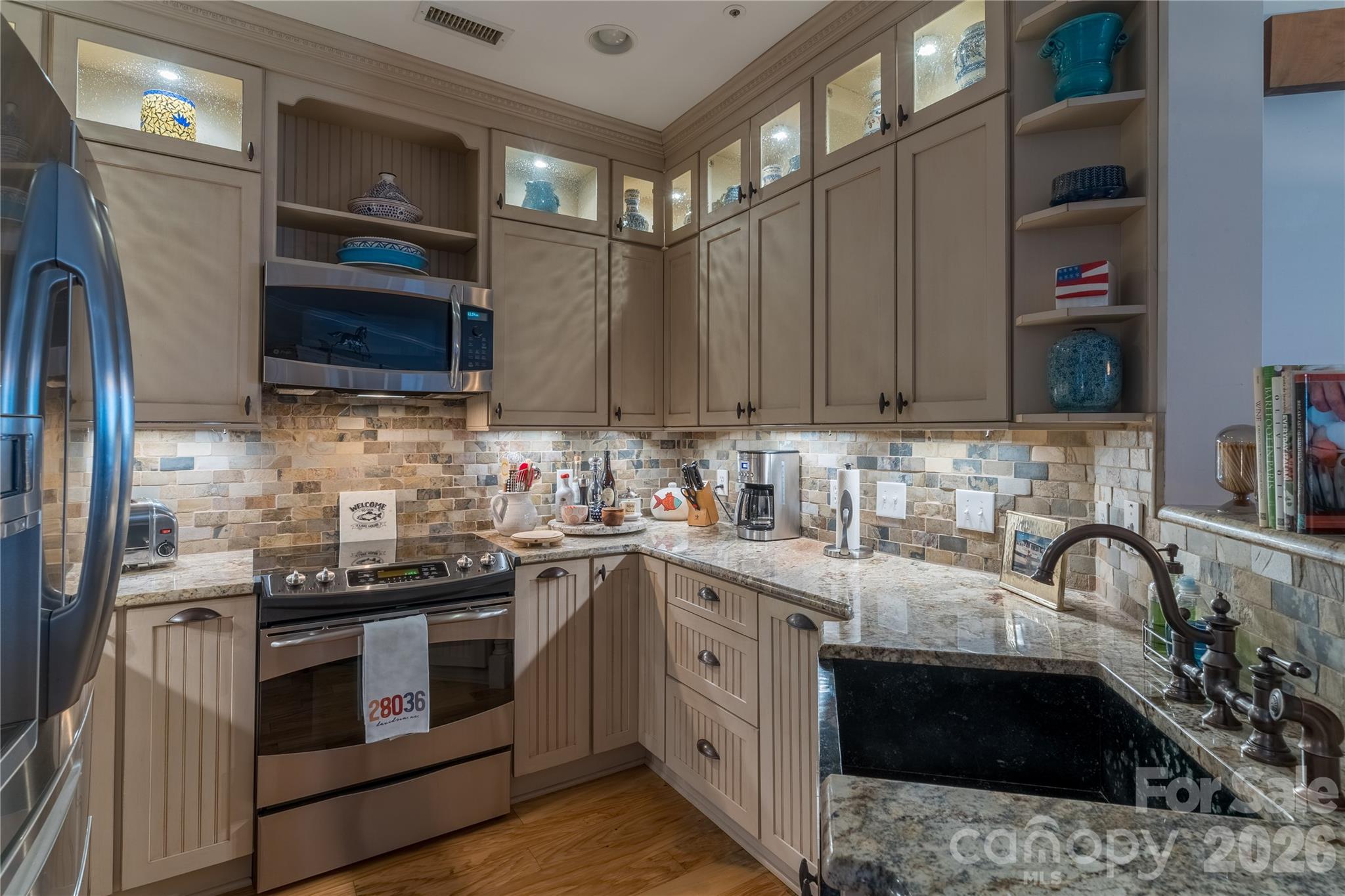 1113 Torrence Circle — Davidson