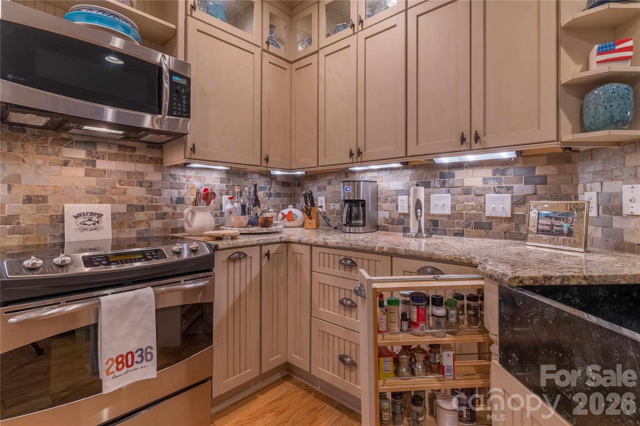 1113 Torrence Circle — Davidson