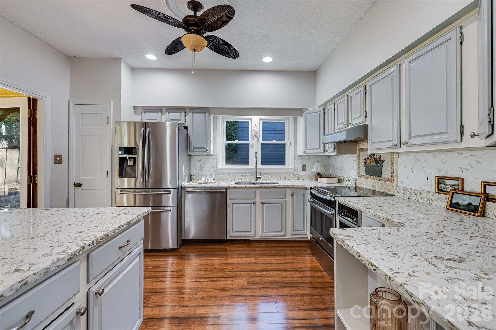 20 Quayside Court — Lake Wylie