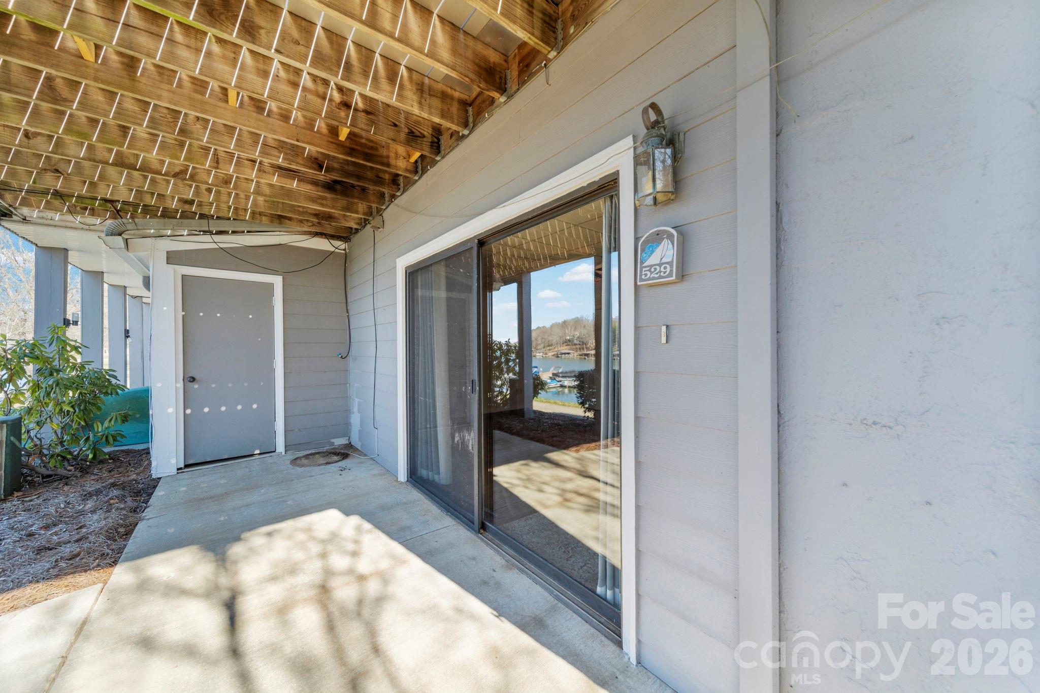 529 Catspaw Road — Statesville