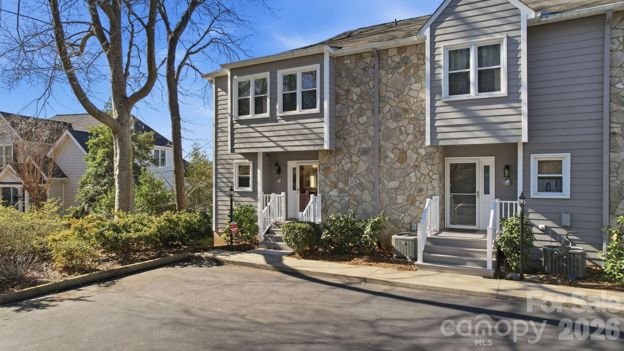 529 Catspaw Road — Statesville