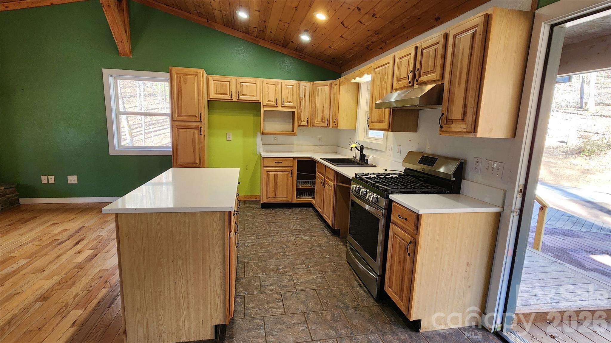 115 Old Camptown Drive — Hayesville