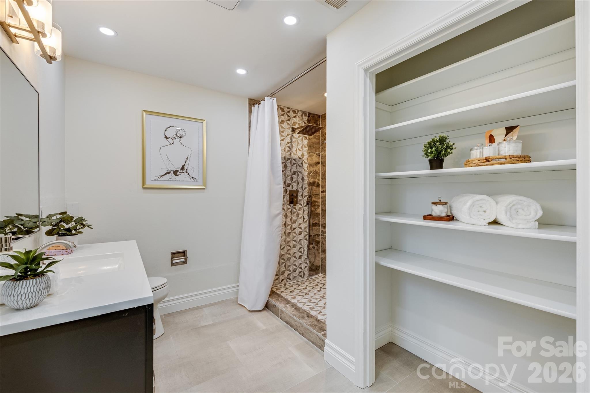 8 Hickory Ridge Court — Lake Wylie