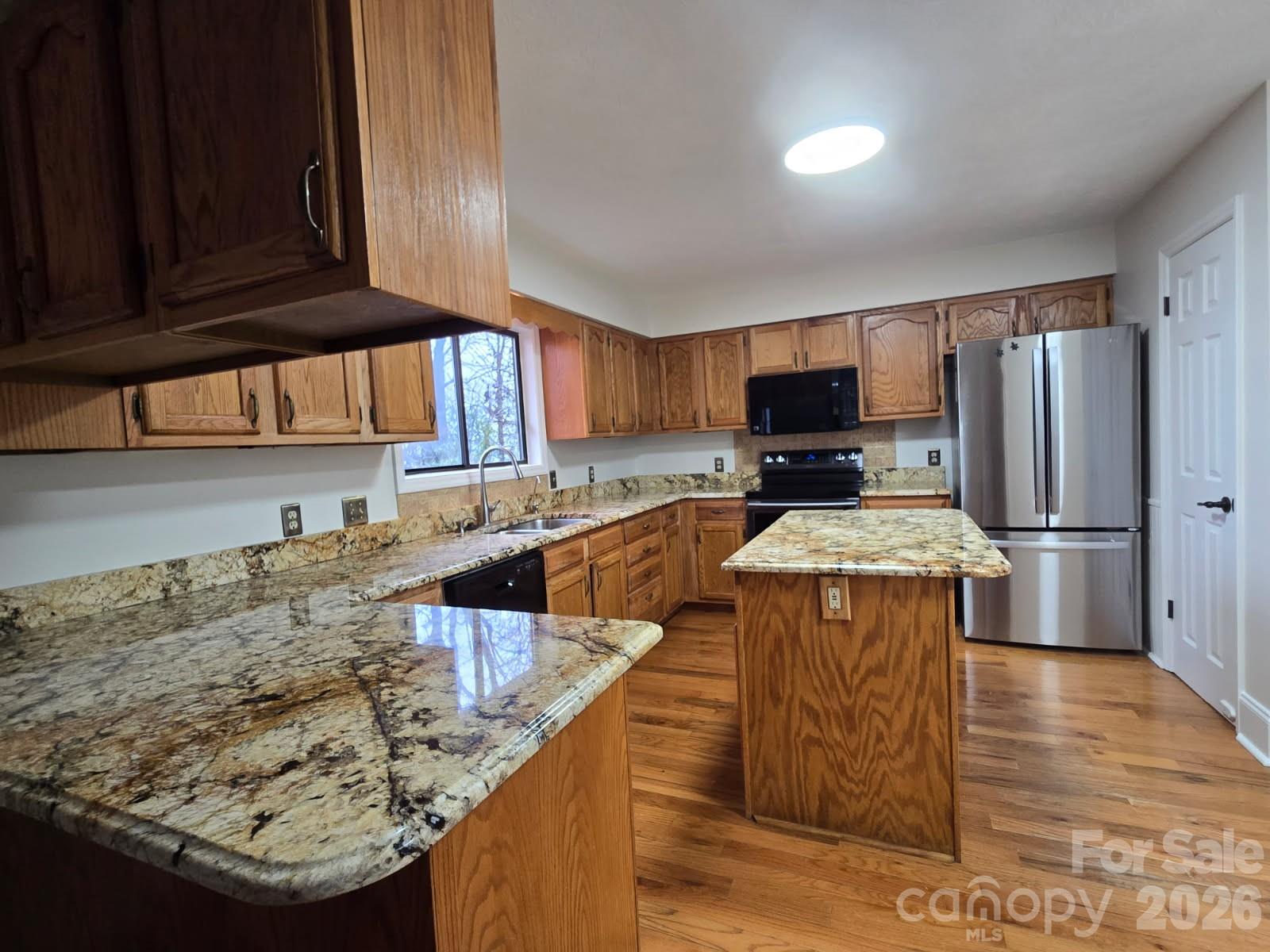 120 Breckenridge Court — Hendersonville