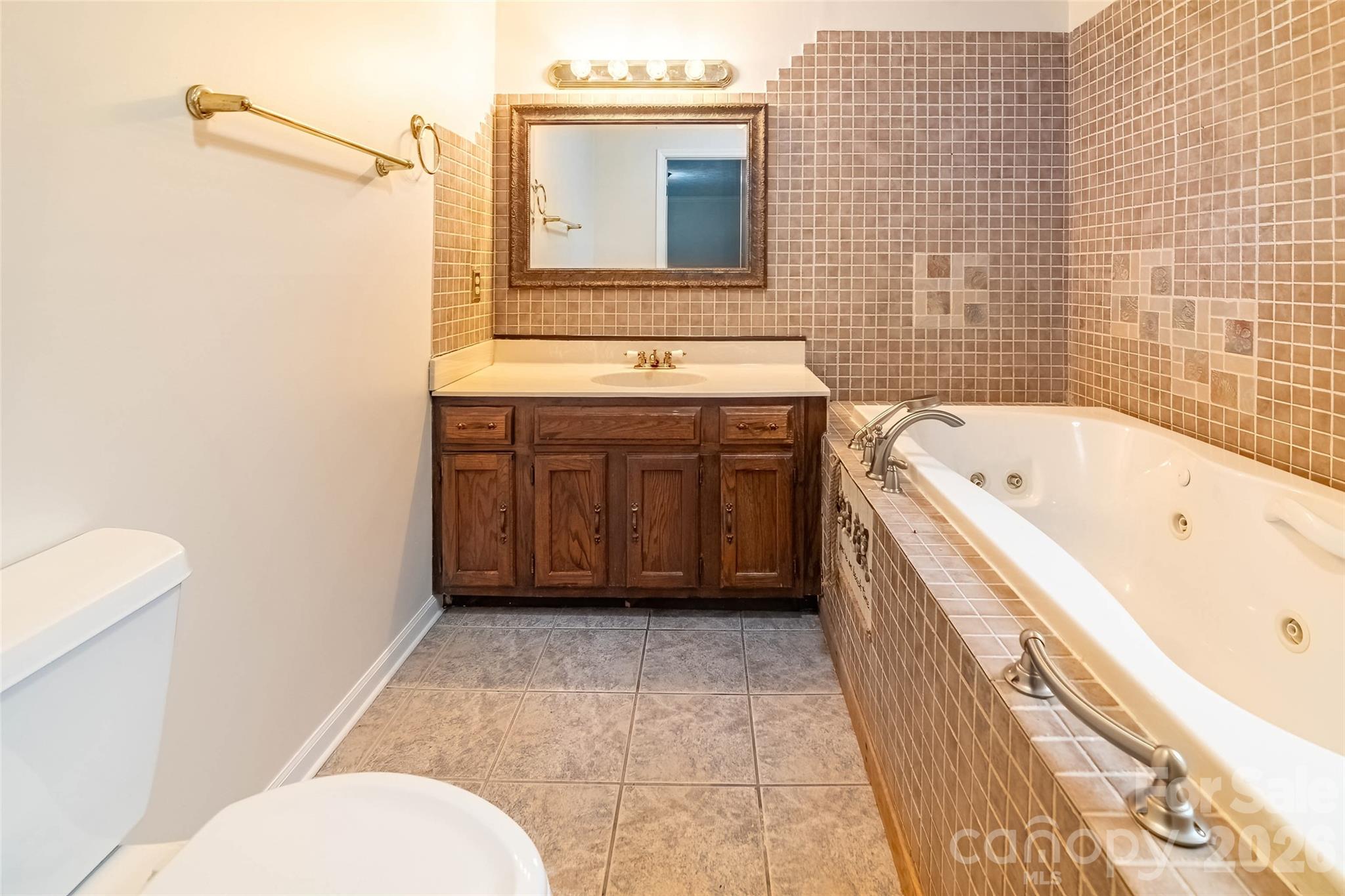 120 Breckenridge Court — Hendersonville