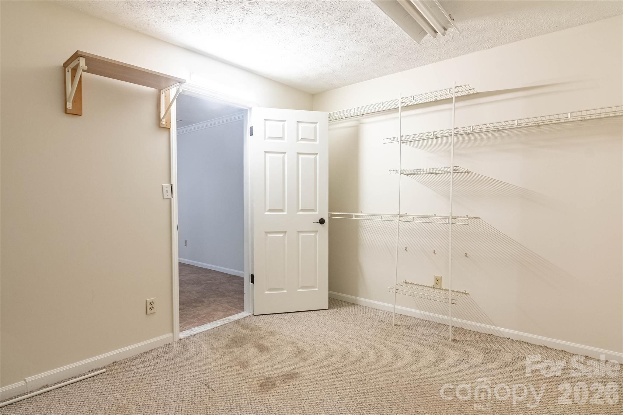 120 Breckenridge Court — Hendersonville