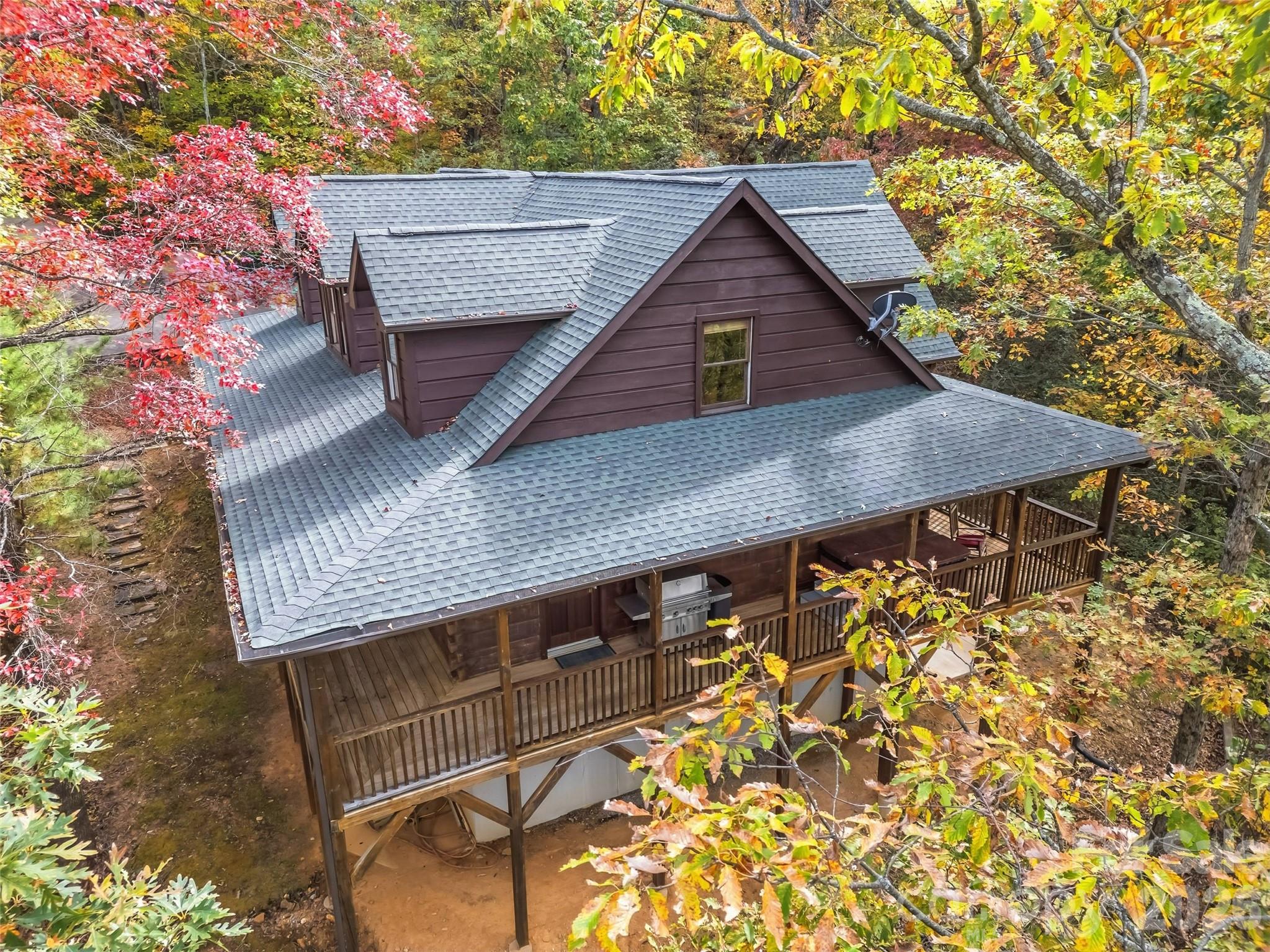 167 Mountain Vista Drive — Saluda