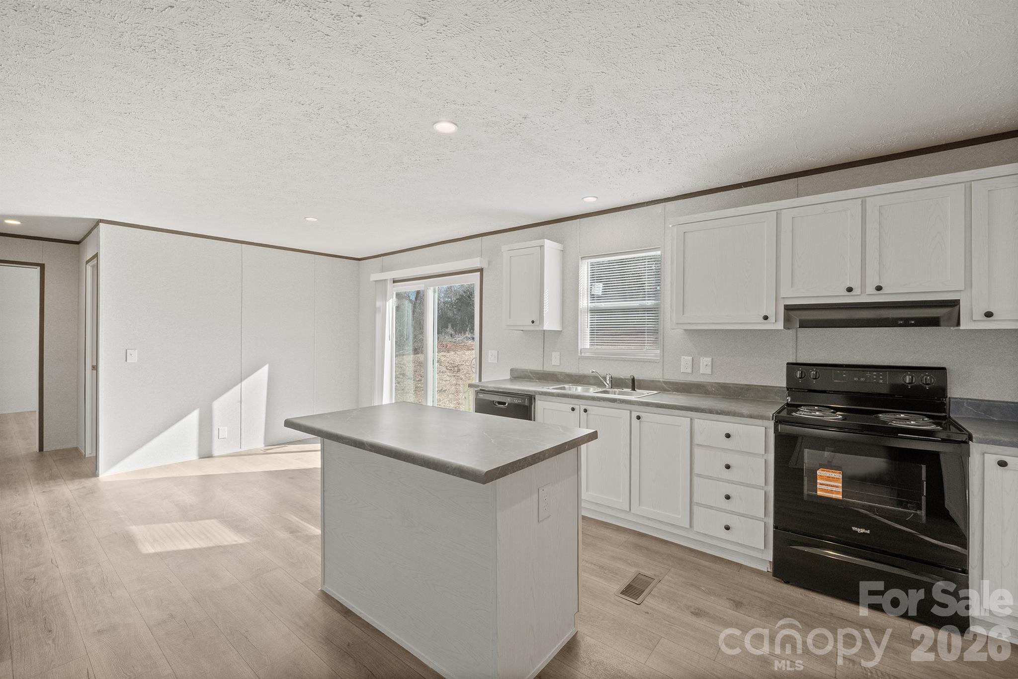 3613 Jamestown Road — Morganton