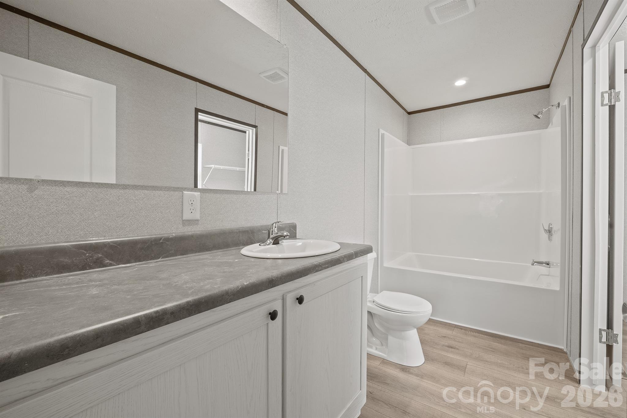 3613 Jamestown Road — Morganton