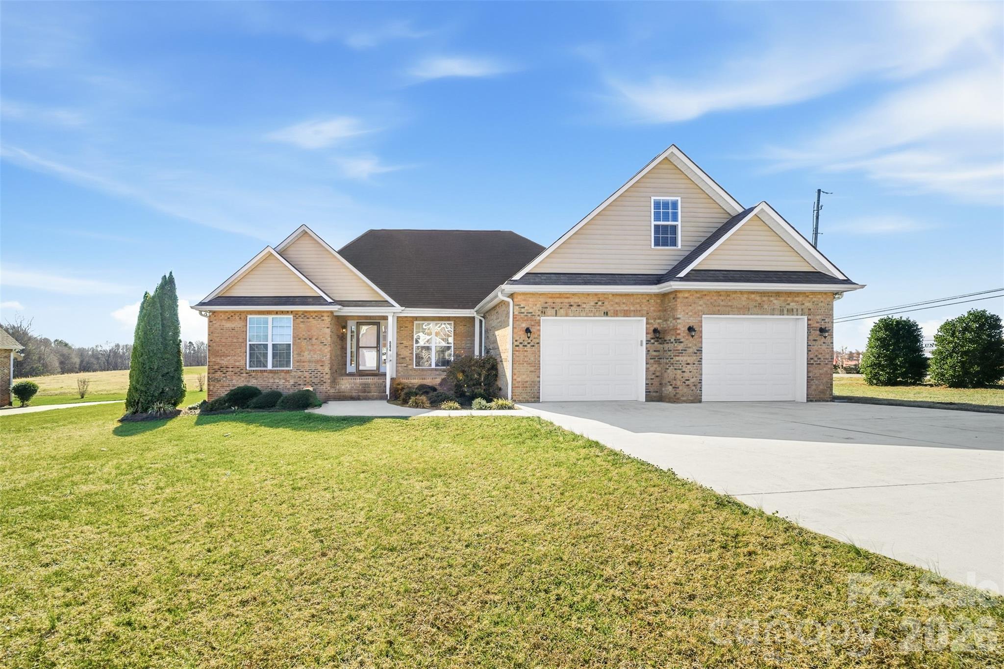 884 Clear Creek Circle — Lincolnton