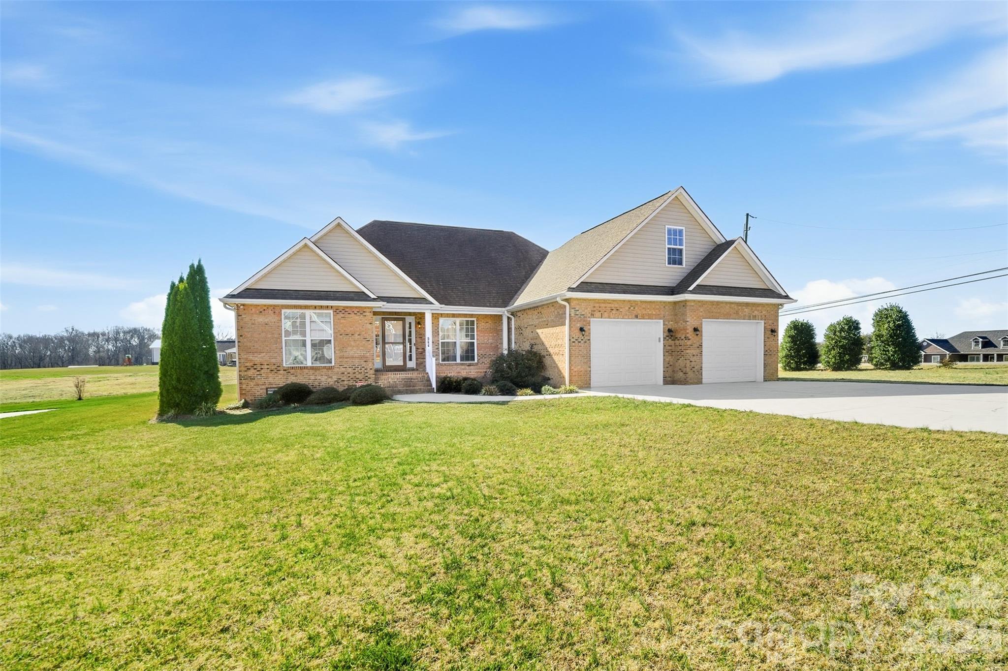 884 Clear Creek Circle — Lincolnton