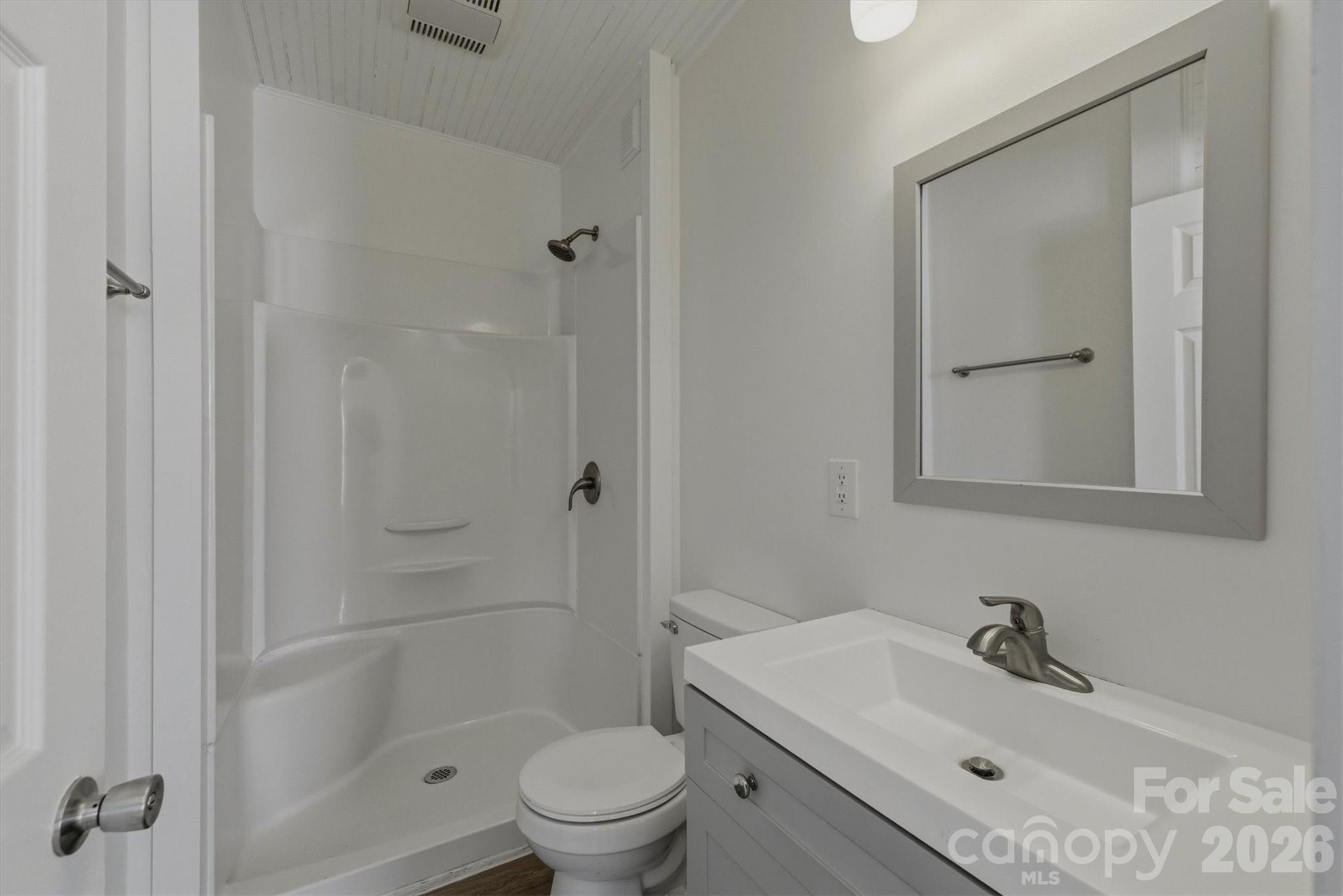 112 Myrtle Street — Morganton