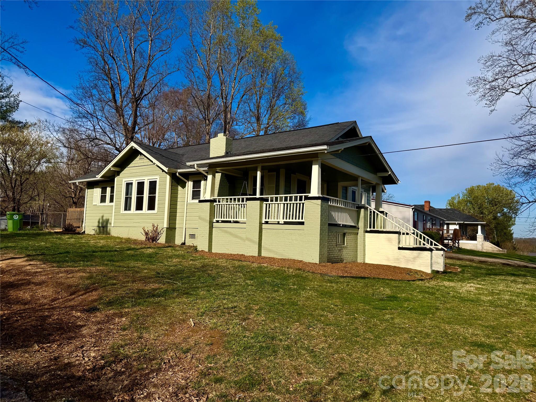 112 Myrtle Street — Morganton